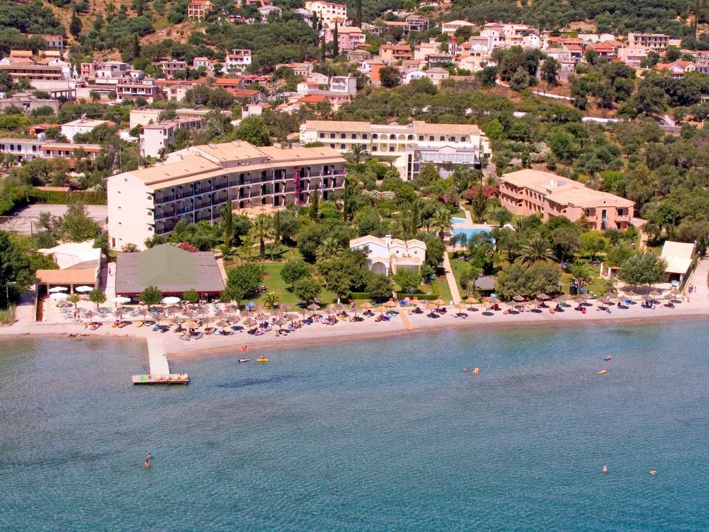 δελφίνια 4*